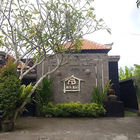 Alit Bali Villa Canggu  Luaran gambar